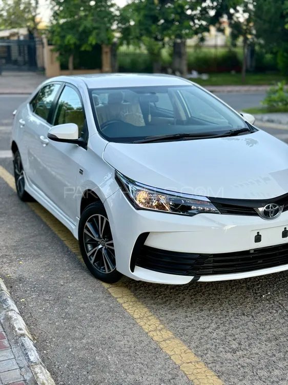 Toyota Corolla 2019 for Sale in Islamabad Image-1