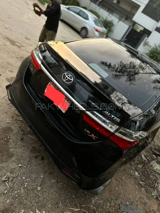 Toyota Corolla 2021 for Sale in Karachi Image-1