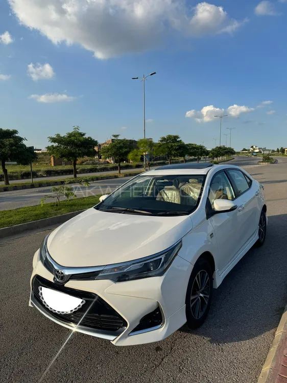 Toyota Corolla 2021 for Sale in Islamabad Image-1