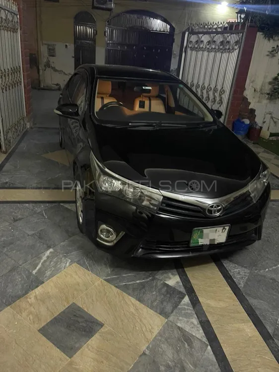 Toyota Corolla 2016 for Sale in Lahore Image-1