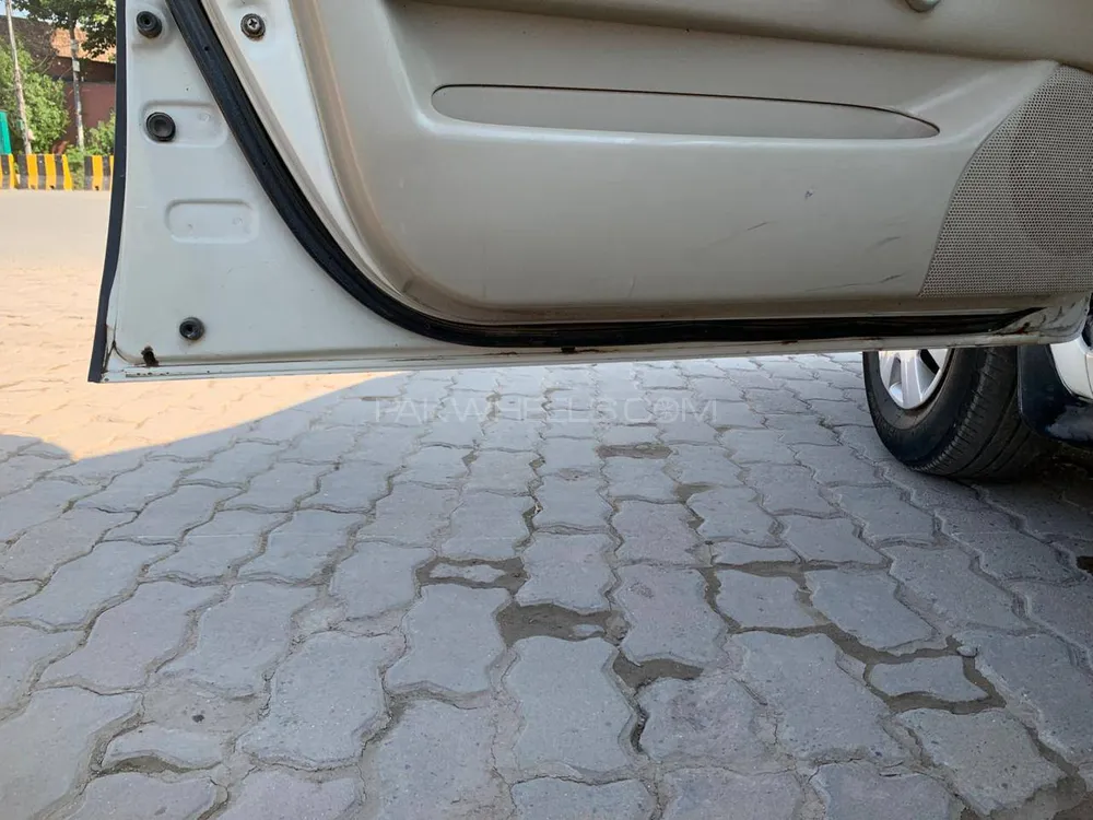 Toyota Corolla 2005 for Sale in Chiniot Toyota Corolla 2005 for Sale in Chiniot Image-18