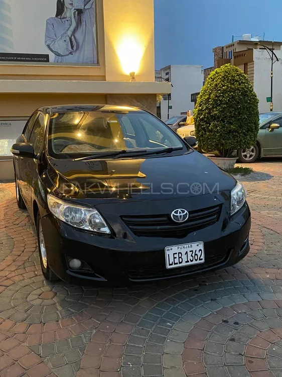 Toyota Corolla 2010 for Sale in Kamra Image-1
