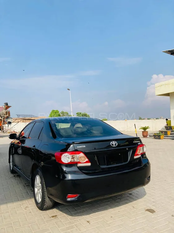 Toyota Corolla 2012 for Sale in Swat Image-1