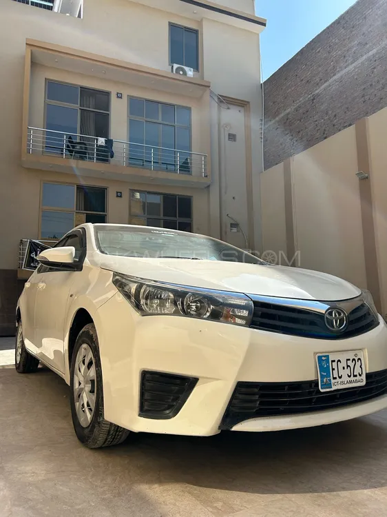 Toyota Corolla 2015 for Sale in Peshawar Image-1