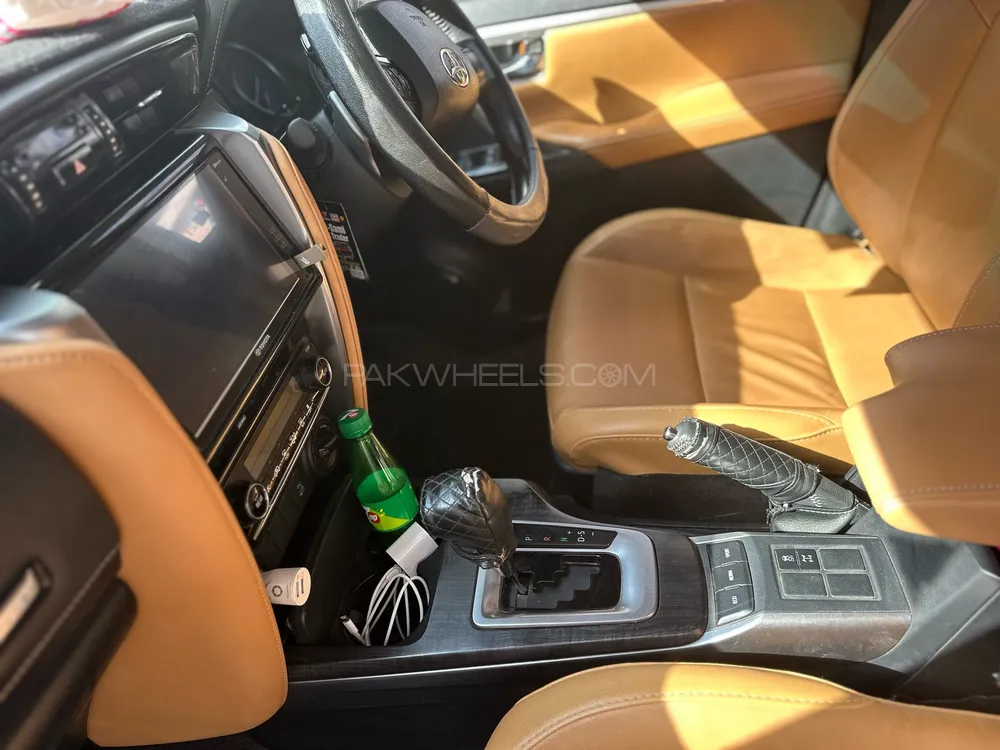 Toyota Fortuner 2021 for Sale in Karachi Toyota Fortuner 2021 for Sale in Karachi Image-8