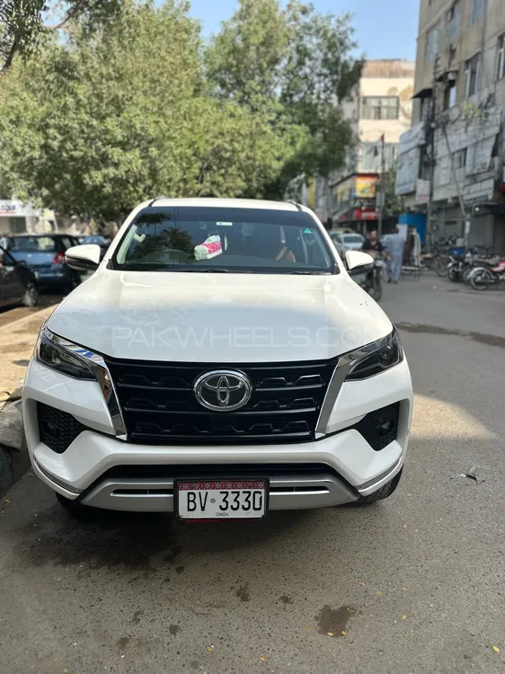 Toyota Fortuner 2021 for Sale in Karachi Image-1