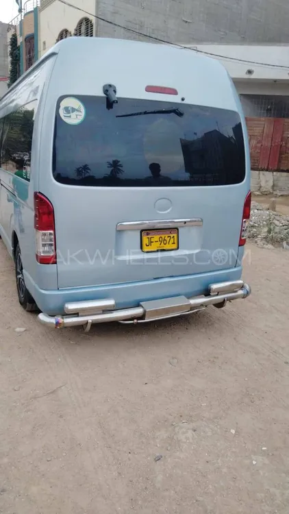 Toyota Hiace 2010 for Sale in Karachi Image-1