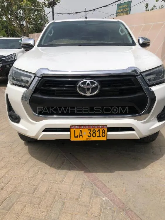 Toyota Hilux 2021 for Sale in Karachi Image-1