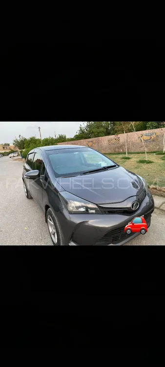 Toyota Vitz 2014 for Sale in Karachi Image-1