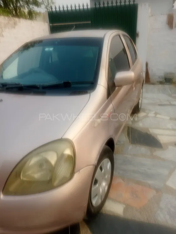 ٹویوٹا ویٹز 2000 for Sale in مردان Image-1