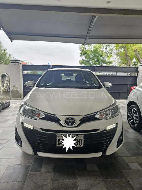 Toyota Yaris Sedan 2021 for Sale in Lahore Image-1