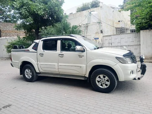 Toyota Hilux Vigo G 2012