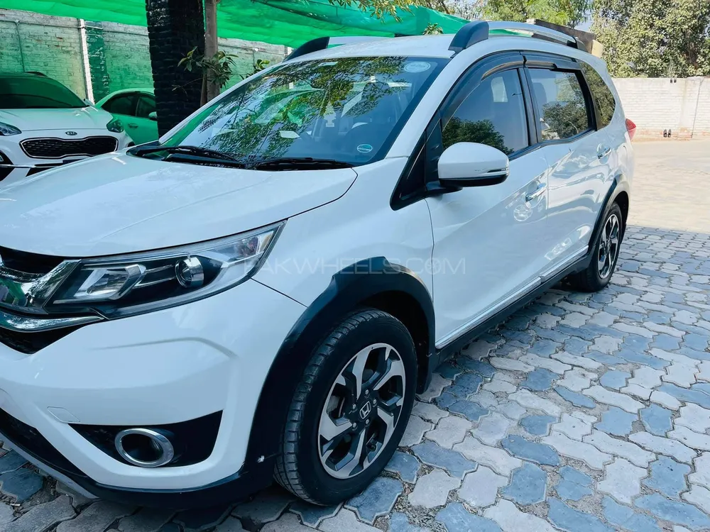 Honda BR-V 2017 for Sale in Lahore Image-1