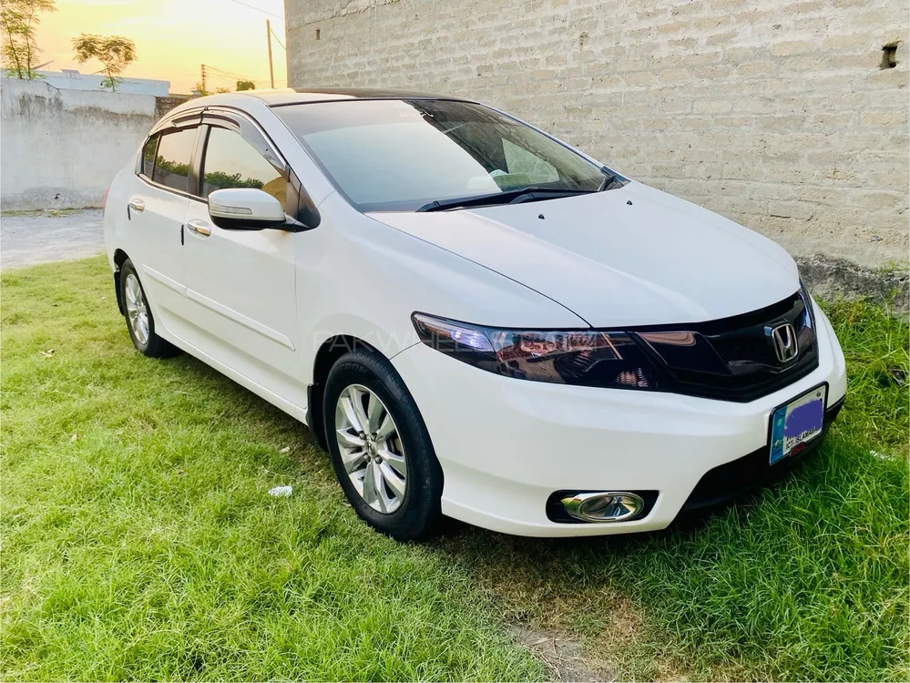 Honda City 2018 for Sale in Islamabad Image-1