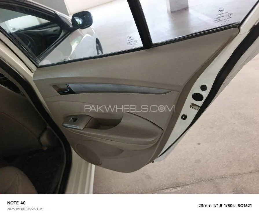 Honda City 2015 for Sale in Peshawar Honda City 2015 for Sale in Peshawar Image-13