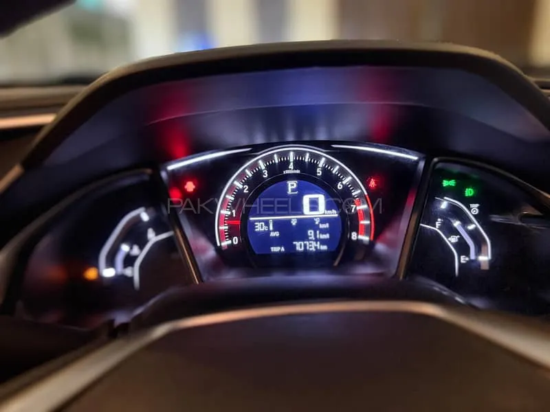Honda Civic 2018 for Sale in Lahore Image-1
