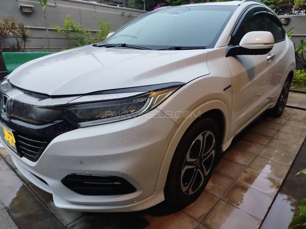 Honda Vezel 2018 for Sale in Karachi Image-1