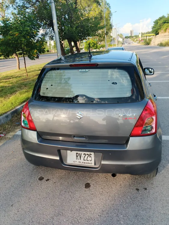 Suzuki Swift 2011 for Sale in Islamabad Image-1