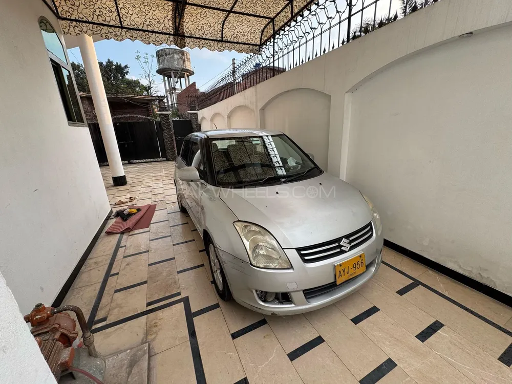 Suzuki Swift 2012 for Sale in Lahore Image-1