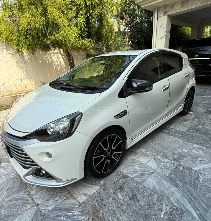 Toyota Aqua 2015 for Sale in Islamabad Image-1