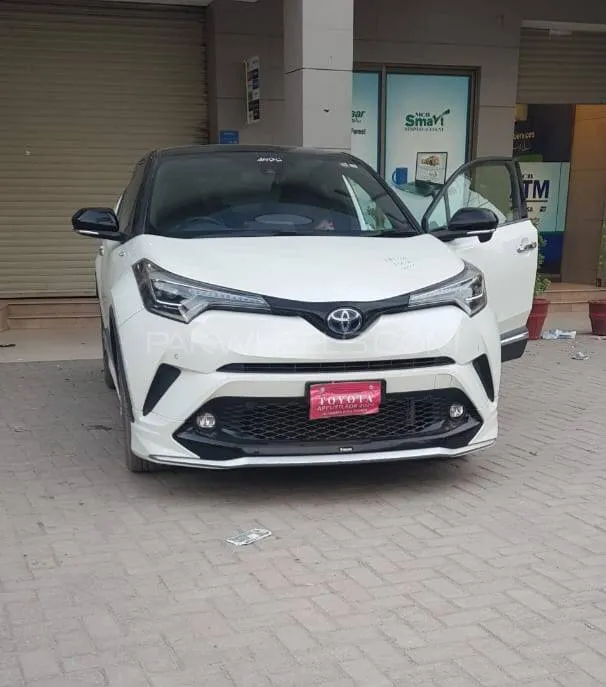 Toyota C-HR 2019 for Sale in Nowshera Image-1