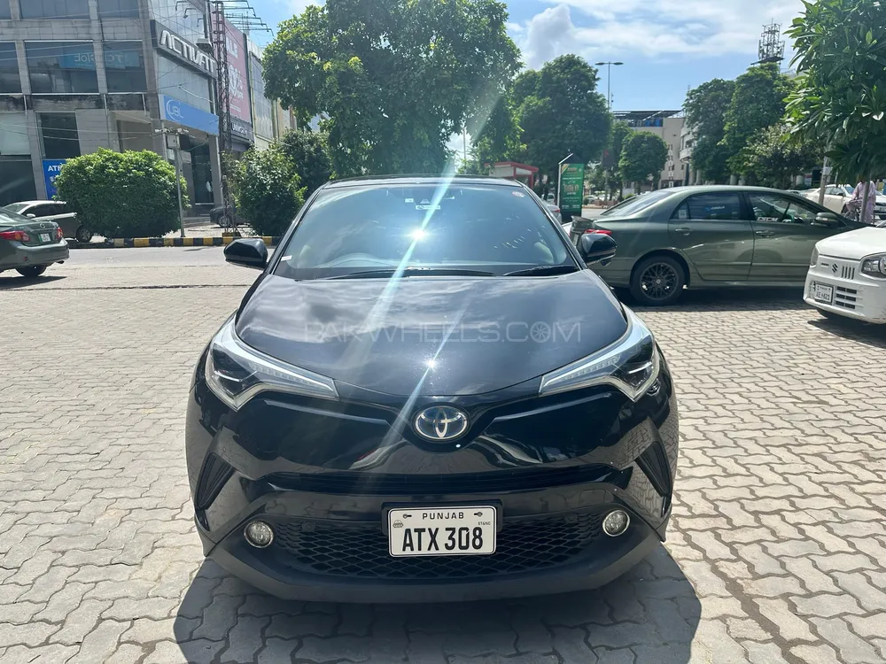 Toyota C-HR 2018 for Sale in Lahore Image-1