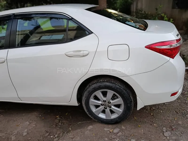 Toyota Corolla 2017 for Sale in Lahore Image-1