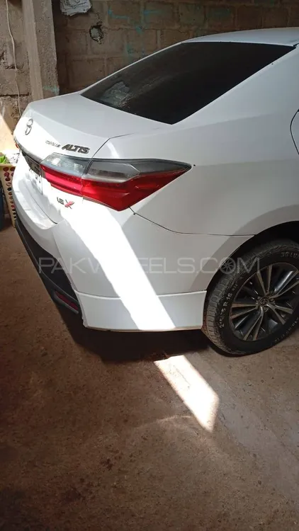Toyota Corolla 2018 for Sale in Karachi Image-1