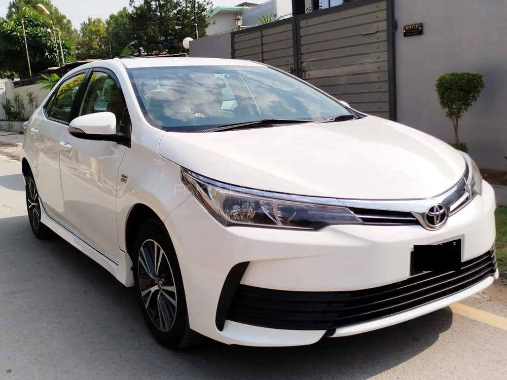 Toyota Corolla 2018 for Sale in Islamabad Image-1