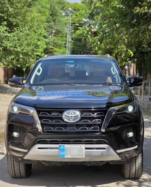 Toyota Fortuner 2022 for Sale in Lahore Image-1