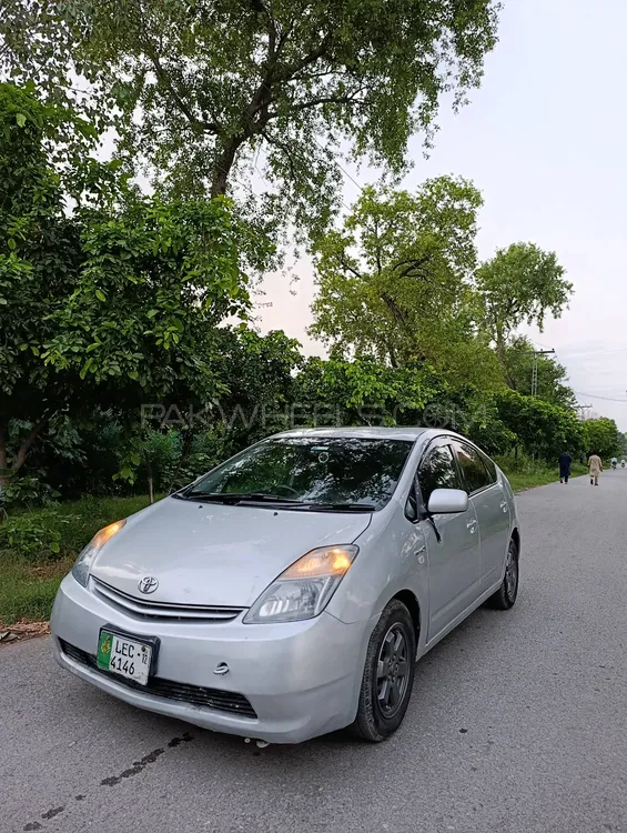 Toyota Prius 2007 for Sale in Peshawar Image-1