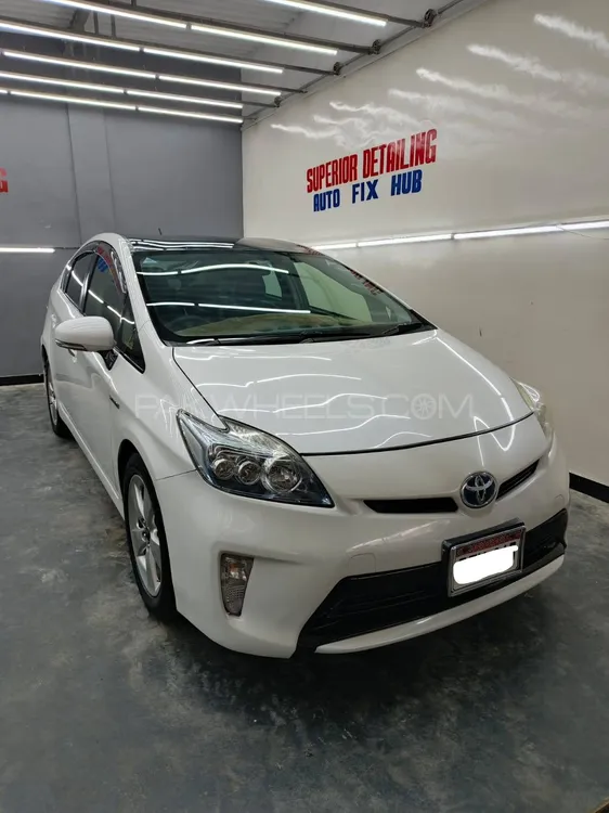 Toyota Prius 2012 for Sale in Karachi Image-1