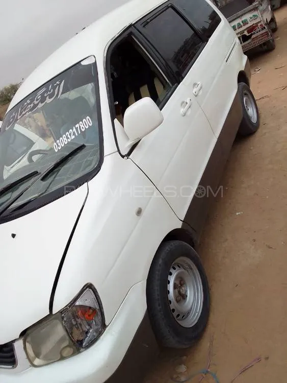 Toyota Raum 2000 for Sale in Karachi Image-1