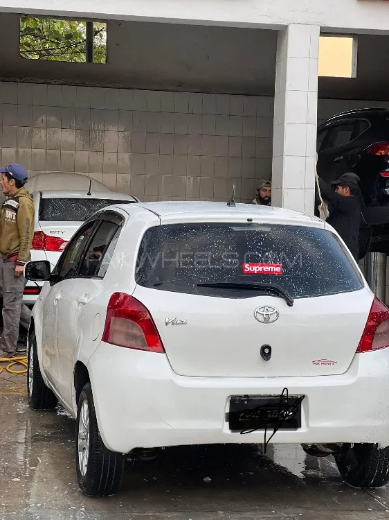 Toyota Vitz 2005 for Sale in Islamabad Image-1