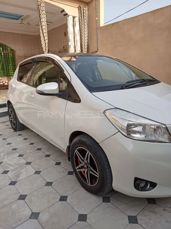 ٹویوٹا ویٹز 2012 for Sale in مردان Image-1