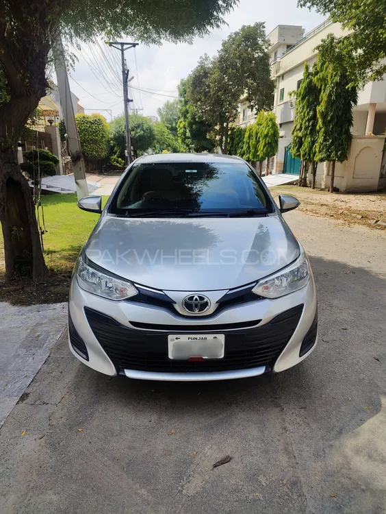 Toyota Yaris Sedan 2021 for Sale in Lahore Image-1
