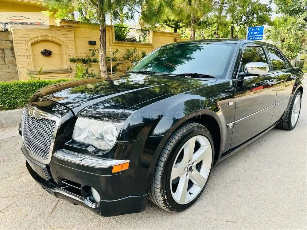 Chrysler 300 C 2006 for Sale in Lahore Chrysler 300 C 2006 for Sale in Lahore Image-3