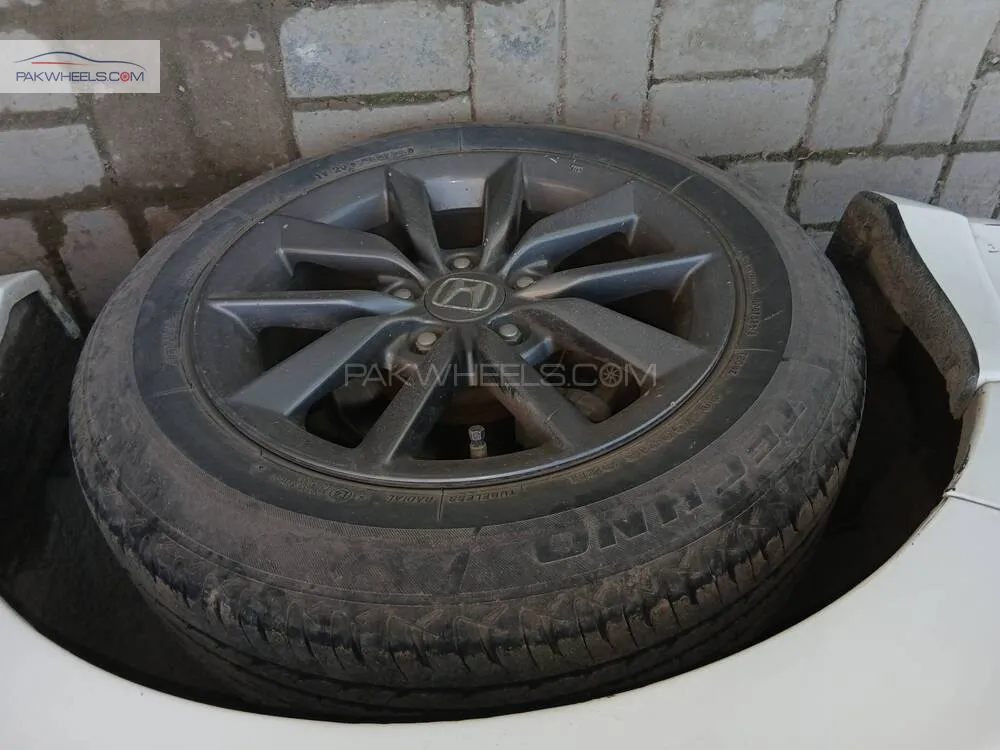 Honda Civic 2021 for Sale in Lahore Honda Civic 2021 for Sale in Lahore Image-14