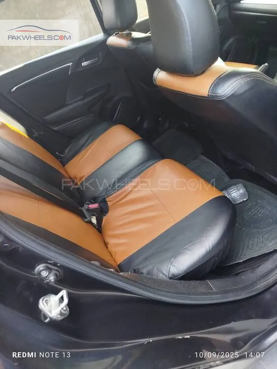 Honda Fit 2015 for Sale in Lahore Honda Fit 2015 for Sale in Lahore Image-11