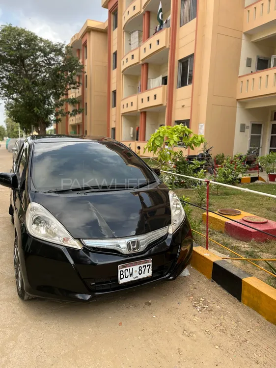 Honda Fit 2011 for Sale in Karachi Image-1