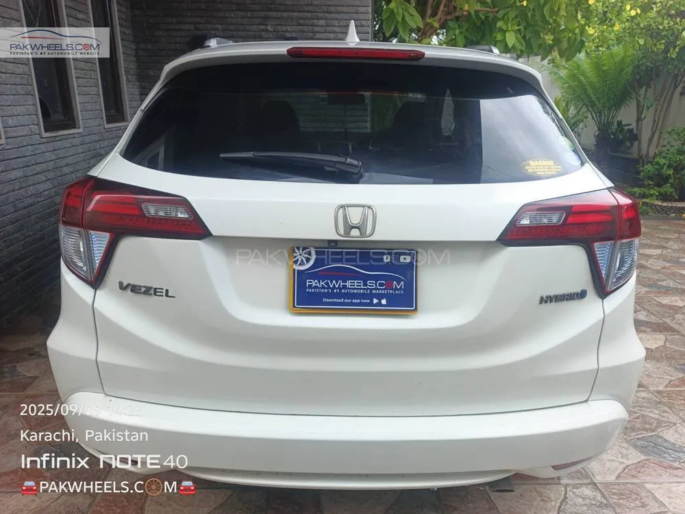 Honda Vezel 2017 for Sale in Karachi Honda Vezel 2017 for Sale in Karachi Image-6