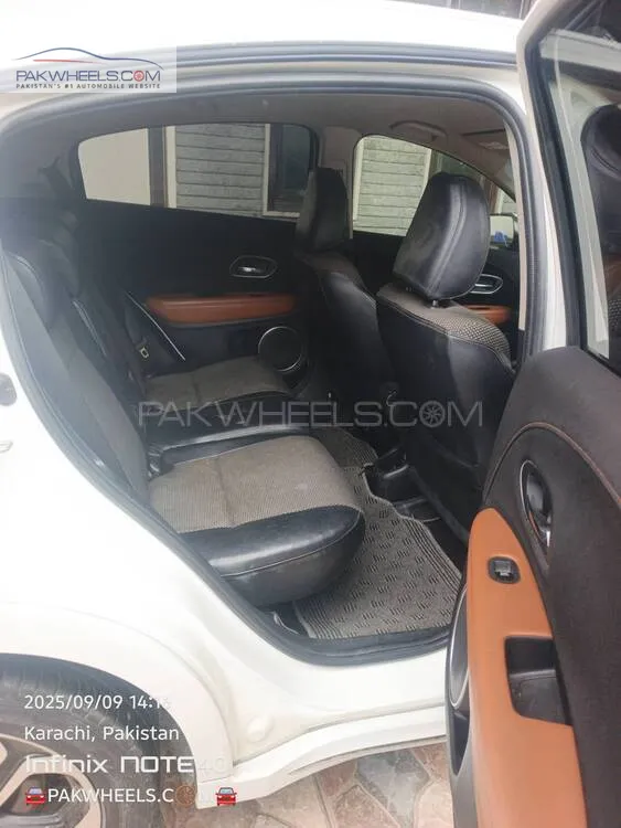 Honda Vezel 2017 for Sale in Karachi Honda Vezel 2017 for Sale in Karachi Image-11