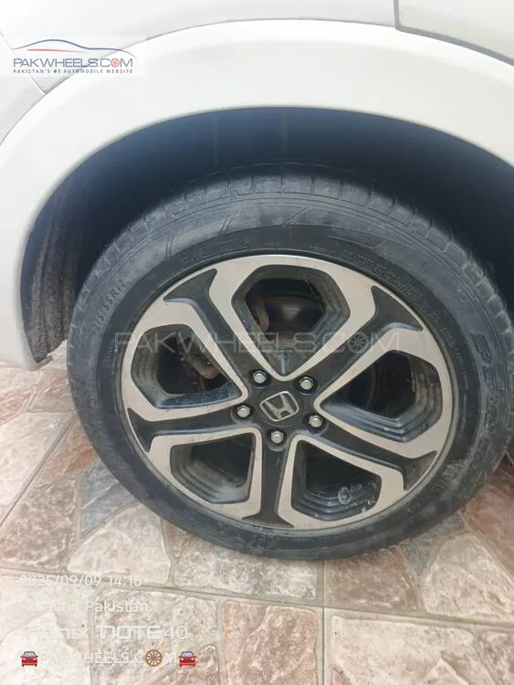 Honda Vezel 2017 for Sale in Karachi Honda Vezel 2017 for Sale in Karachi Image-14