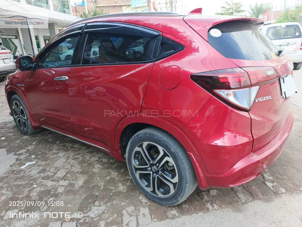 Honda Vezel 2016 for Sale in Gujranwala Honda Vezel 2016 for Sale in Gujranwala Image-6