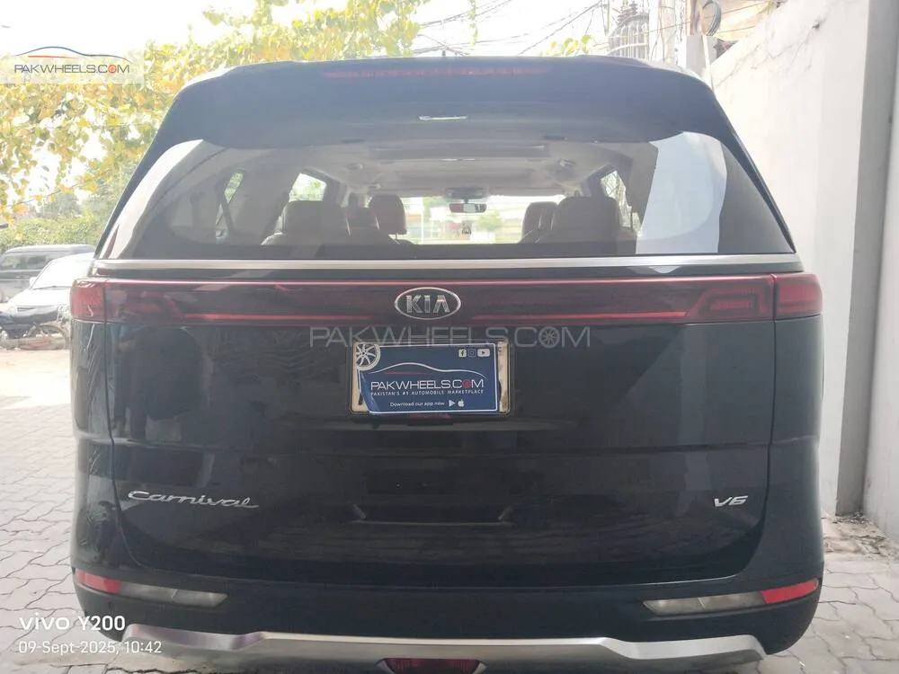 KIA Carnival 2021 for Sale in Lahore KIA Carnival 2021 for Sale in Lahore Image-6