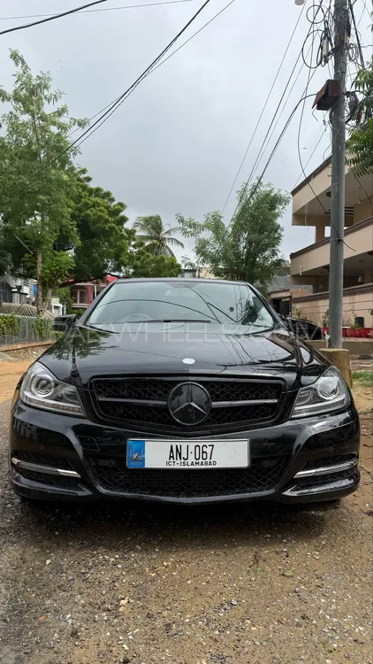 Mercedes Benz C Class 2013 for Sale in Karachi Image-1