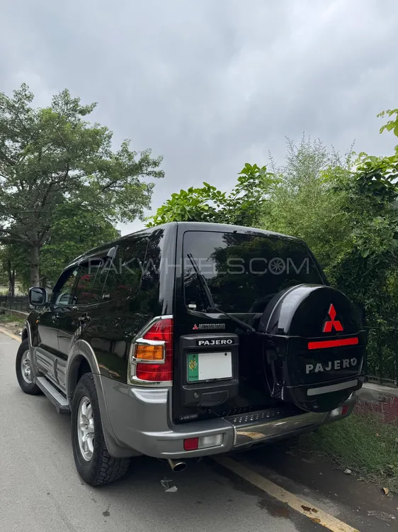 Mitsubishi Pajero 2002 for Sale in Lahore Image-1