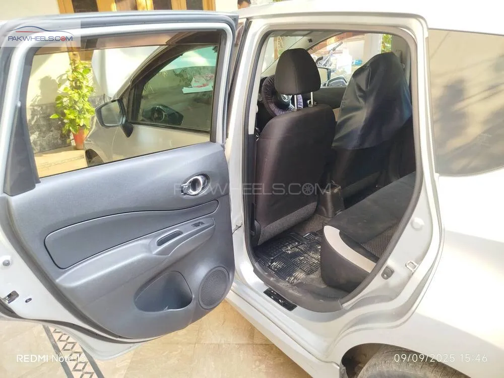 Nissan Note 2018 for Sale in Faisalabad Nissan Note 2018 for Sale in Faisalabad Image-11