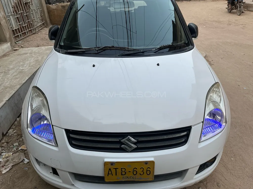 Suzuki Swift 2010 for Sale in Karachi Image-1