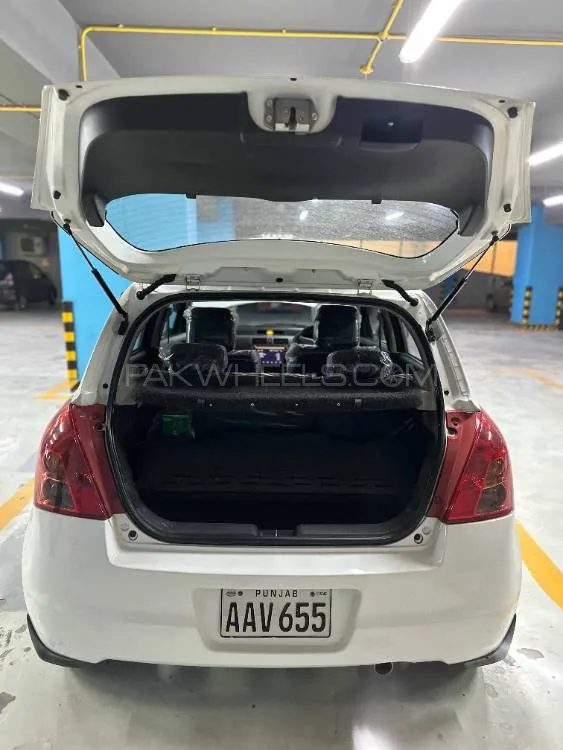 Suzuki Swift 2020 for Sale in Islamabad Image-1